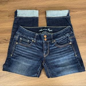 NWOT American Eagle Woman’s Dark Blue Artistic Stretch Crop Jeans Size 2